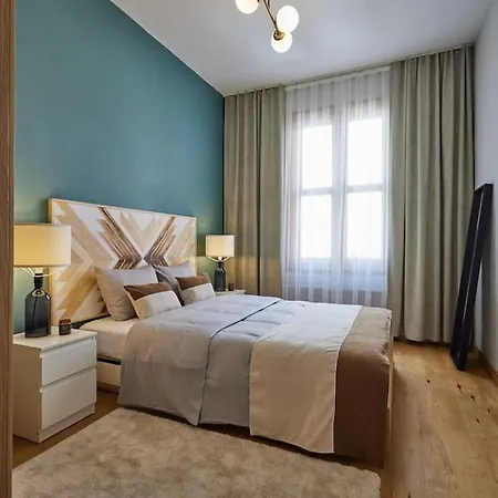 Fabulous 2br 3ac 2 Min To Metro - Baysungur D4 Apartment Istanbul