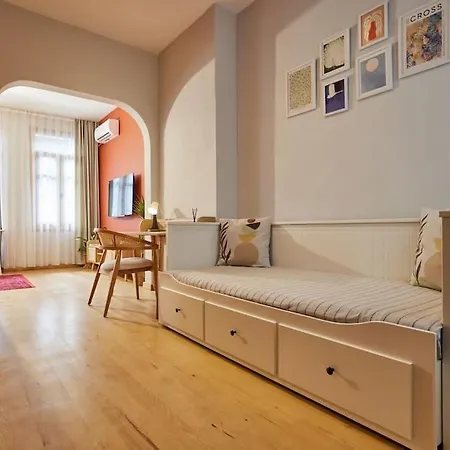 Fabulous 2br 3ac 2 Min To Metro - Baysungur D4 * Istanbul